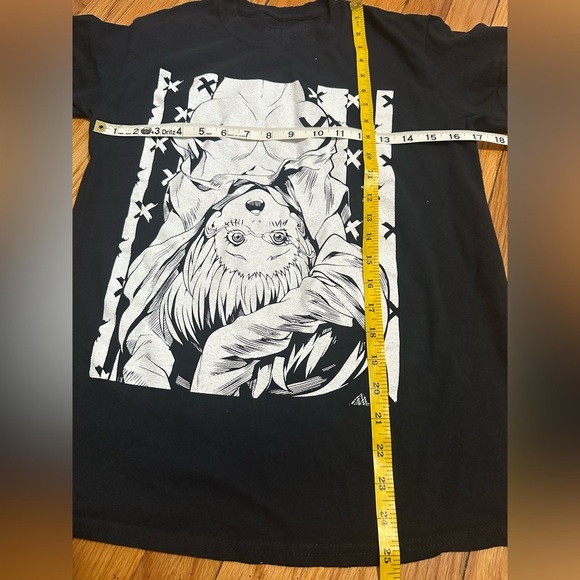 Black Graphic T-Shirt with Artistic Design - Picture 4 of 4